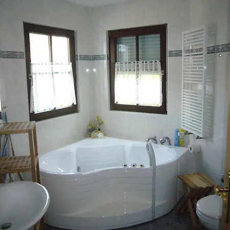 Netzen - Nahe Berlin Und Potsdam *